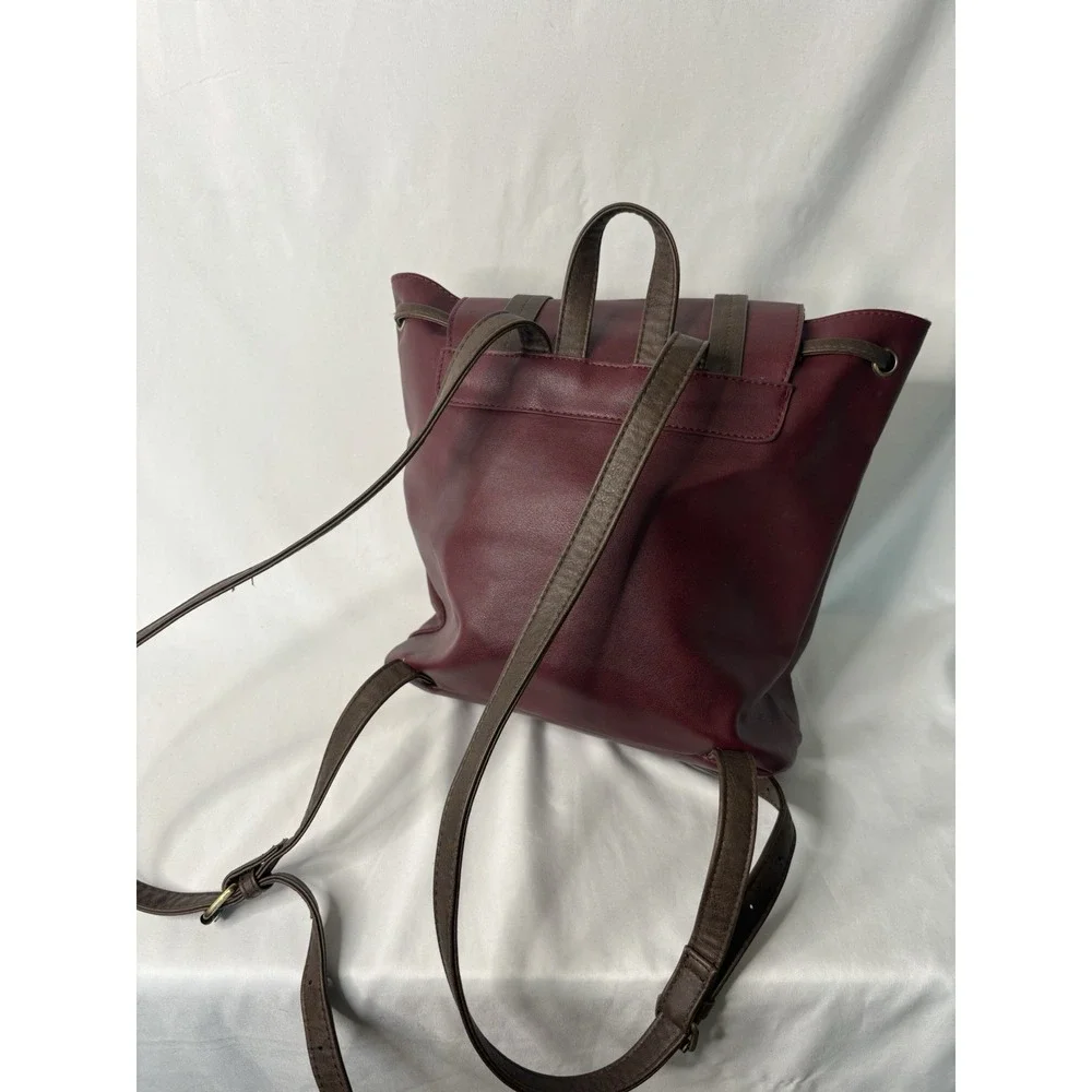 Harry Potter Hogwarts Alumni Maroon Faux Leather Backpack Handbag Purse